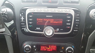 enter fiat  radio code